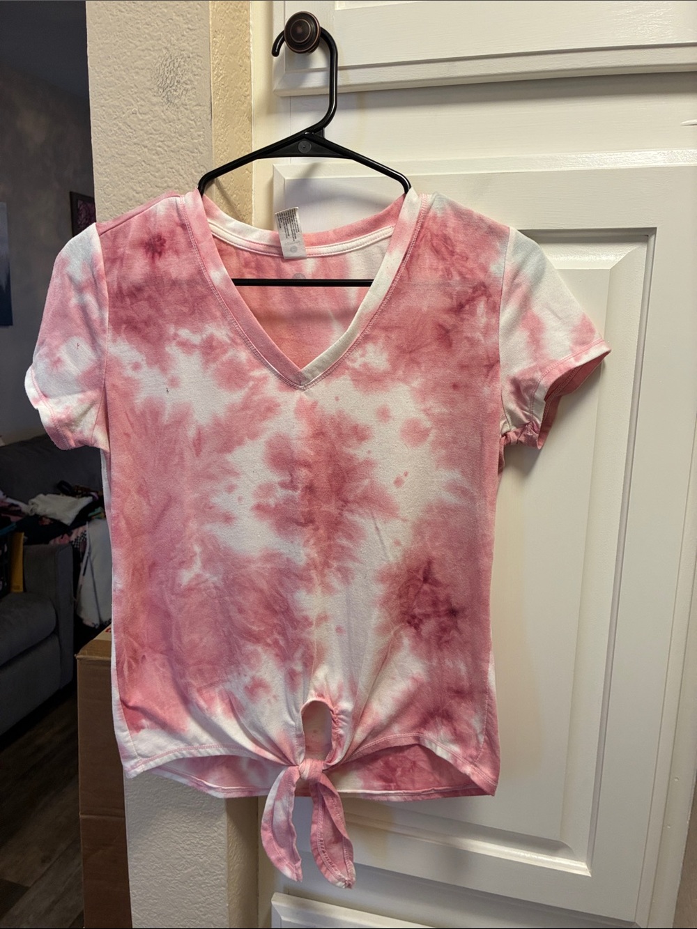 3 for $15 🦋🦋  90 Degree by Reflex pink and white tye dye top w/ tie-front detail